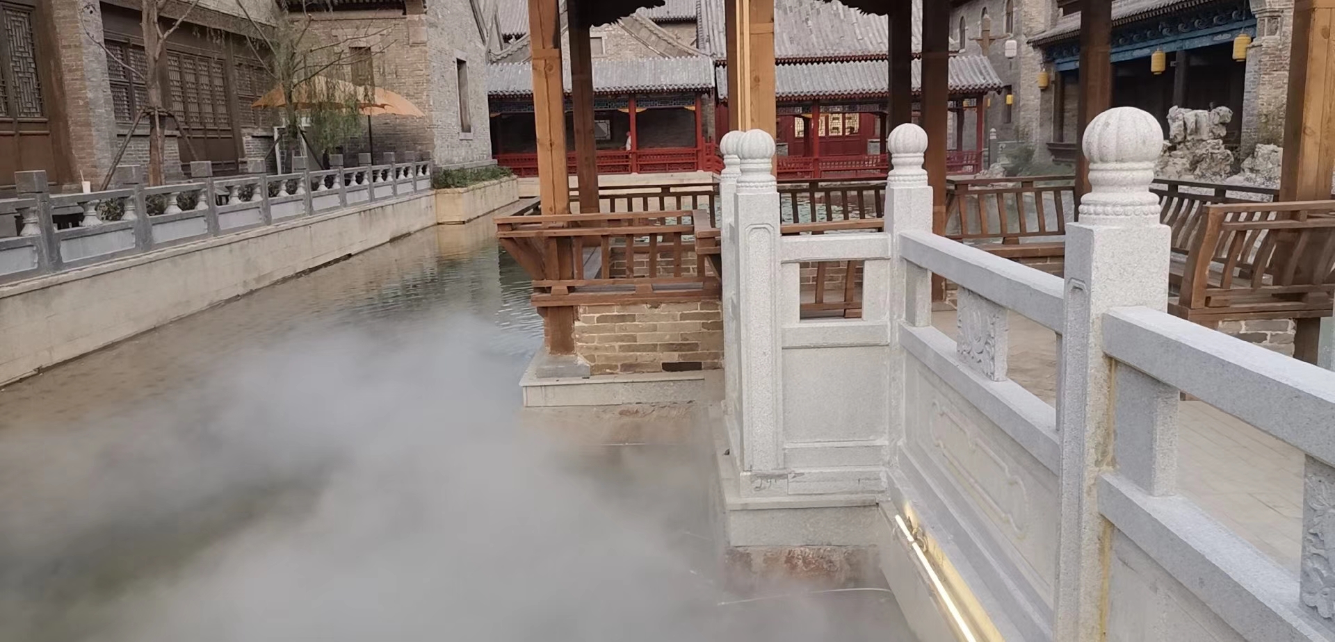 河南建業(yè).華誼兄弟電影小鎮(zhèn)霧森造霧景觀(guān)項(xiàng)目完工啦?。?！